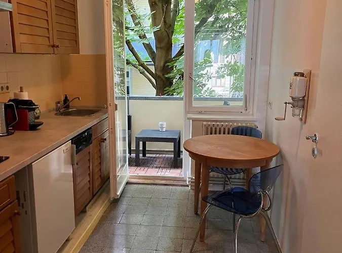 West 2 * 斯图加特